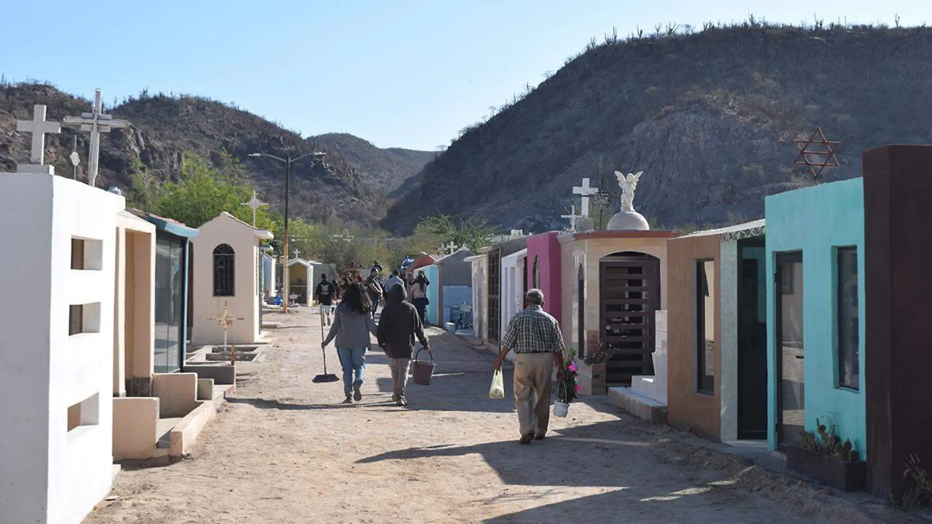 Panteon dia de muertos en la paz 1